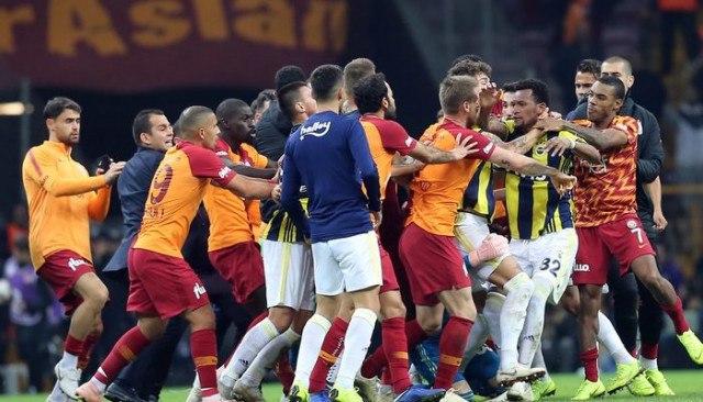 G.Saray ve F.Bahçe'de deprem! Bu maçlarda yoklar