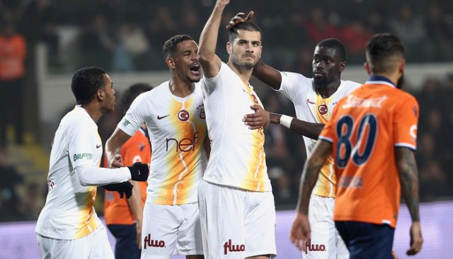 Galatasaraylı Eren Derdiyok'a Schalke 04 talip oldu