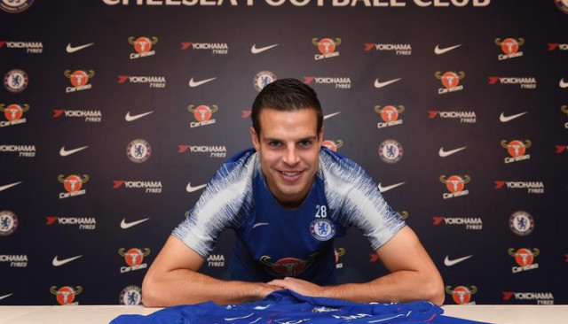Chelsea Azpilicueta'nın sözleşmesini 2022'ye kadar uzattı