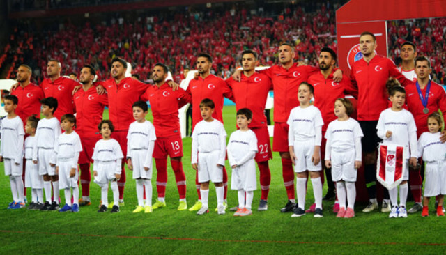 A Milli Takım, liderlik için sahaya çıkıyor