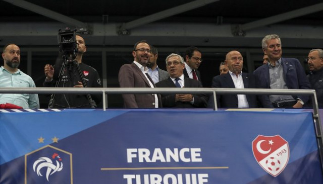 Mehmet Muharrem Kasapoğlu ve Nihat Özdemir'den Fransa maçı açıklaması