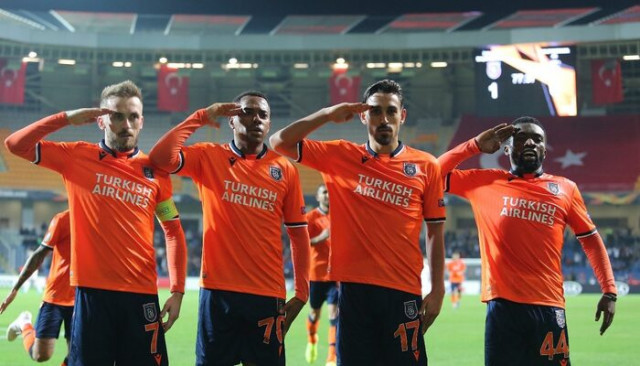 Başakşehir'den flaş asker selamı paylaşımı!