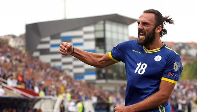 Vedat Muriqi, Kosova kadrosundan çıkarıldı