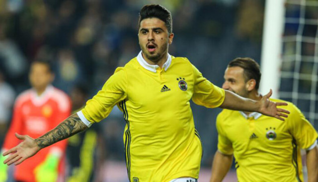 Fenerbahçe'de Ozan Tufan'dan ayrılık kararı