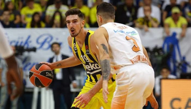 Nando De Colo ve Leo Westermann Barcelona ve Asvel maçlarında yok