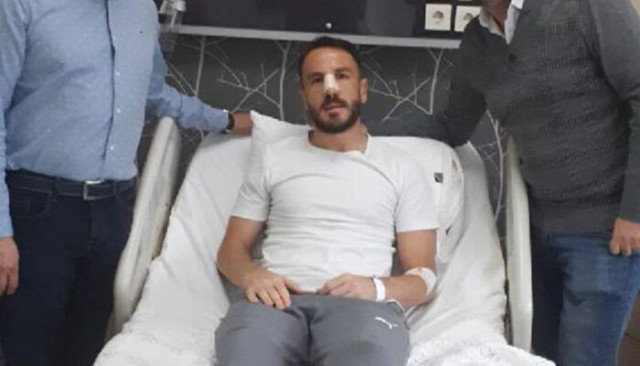 Konyaspor'da Ali Çamdalı'nın burnunda kırık tespit edildi
