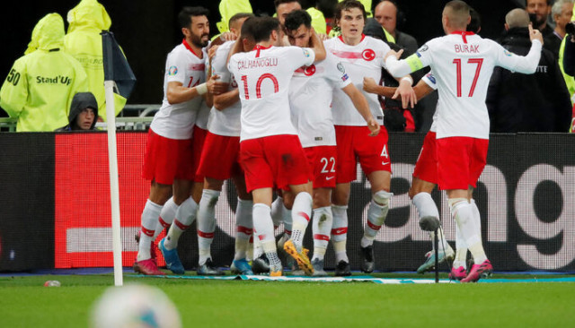 Hakan Çalhanoğlu: Bayern Münih ve Borussia Dortmund'a hayır diyemem