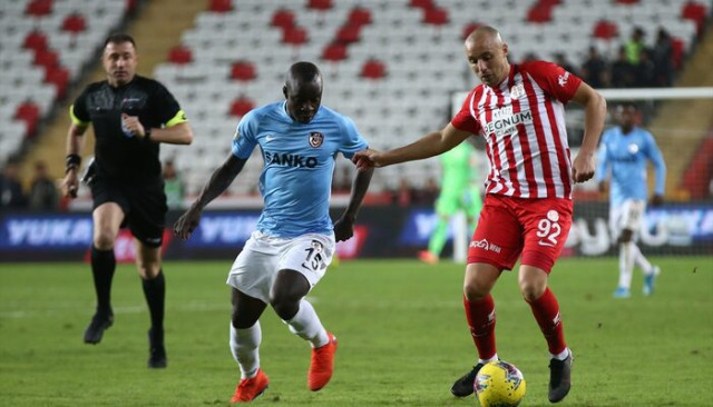 Antalya'da hakem isyanı