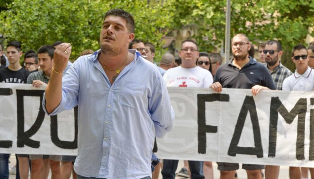 Balotelli'ye ırkçı hakarette bulunan tribün liderine ceza