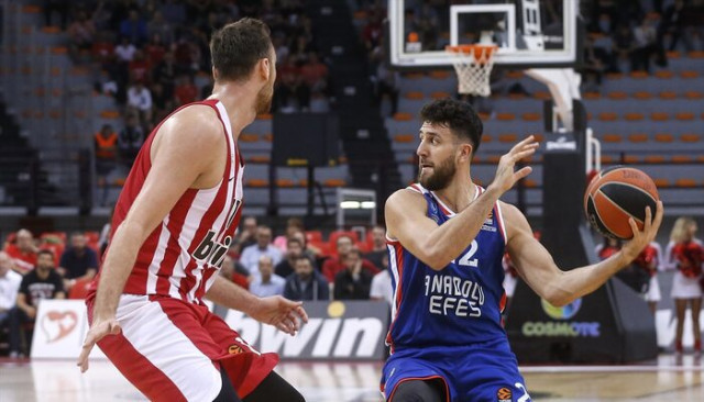 Efes Oly'yi ezdi geçti!