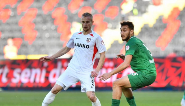 ÖZET | Gaziantep FK - Kırklarelispor maç sonucu: 3-2 (Gaziantep, Türkiye Kupası'ndan elendi)