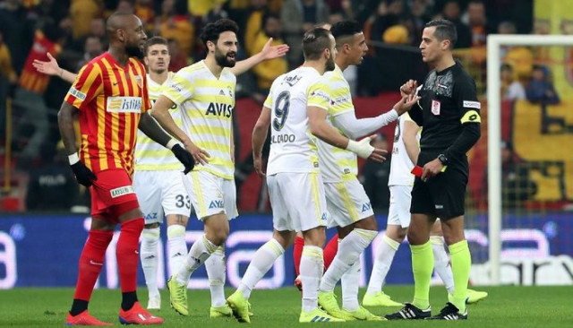 Fenerbahçeli Roberto Soldado tedbirli olarak PFDK'ya sevk edildi