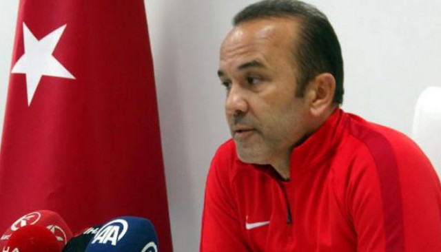 Mehmet Özdilek: Güvenli bir şekilde önümüze bakmak istiyoruz