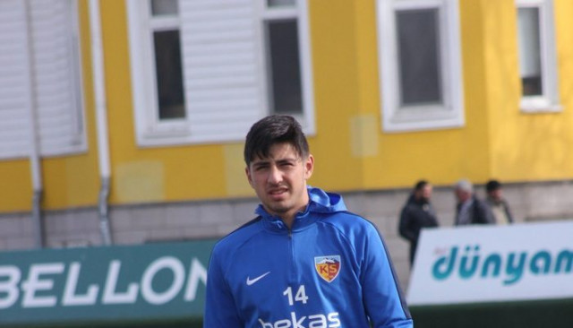 İstikbal Mobilya Kayserispor Nurettin Korkmaz ile 2,5 yıllık sözleşme imzaladı
