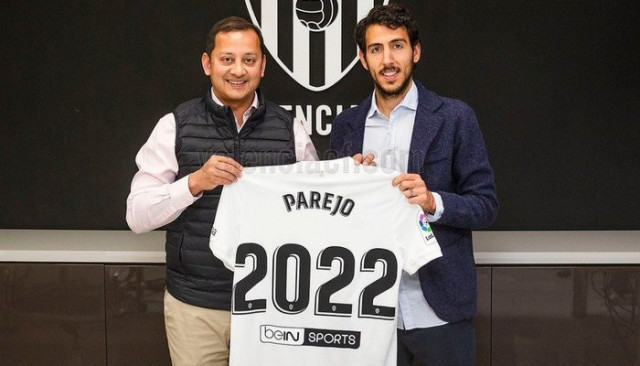 Daniel Parejo 3 yıl daha Valencia'da