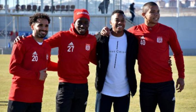 Robinho'dan eski takımı Sivasspor'a ziyaret