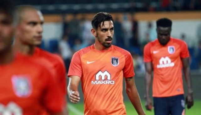 Başakşehirli İrfan Can Kahveci'yi West Ham United'a önerdiler