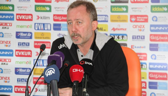 PFDK Alanyaspor Teknik Direktörü Sergen Yalçın'ın cezasını açıkladı