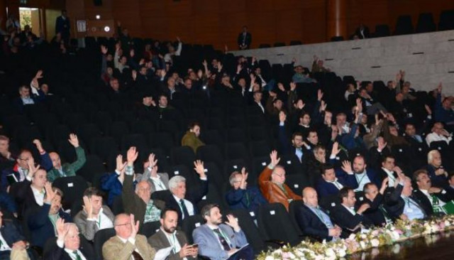 Bursaspor kongresinde arbede yaşandı