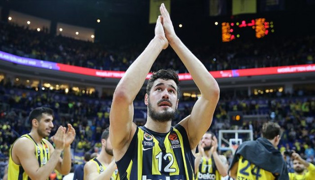 Fenerbahçe Beko'lu Kalinic: Avrupa'da Fenerbahçe'den sonra gidilebilecek çok takım yok