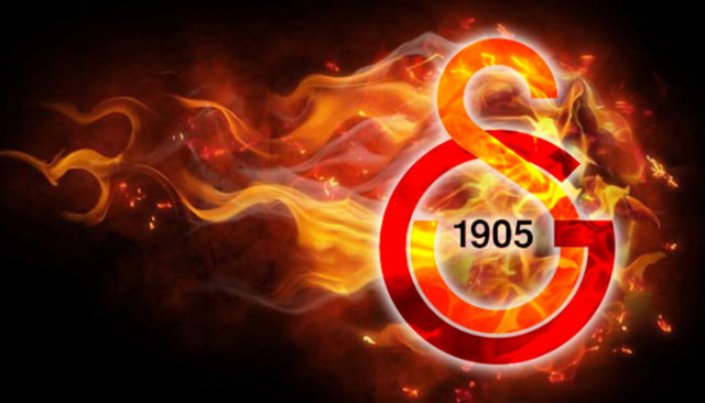Galatasaray'da Feghouli ve Semih Kaya sakatlandı