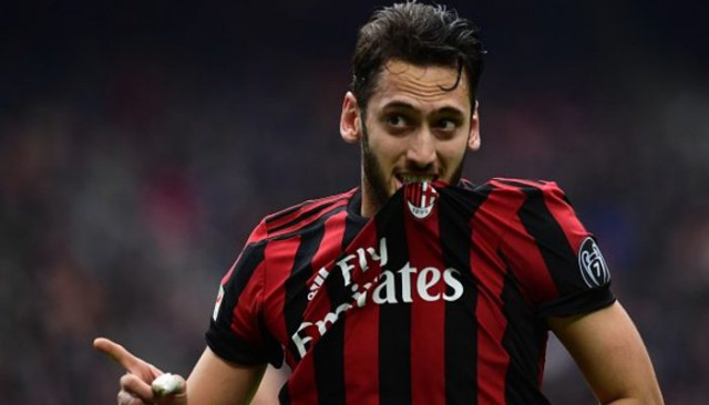 Milan, Hakan Çalhanoğlu için 20 milyon Euro istiyor