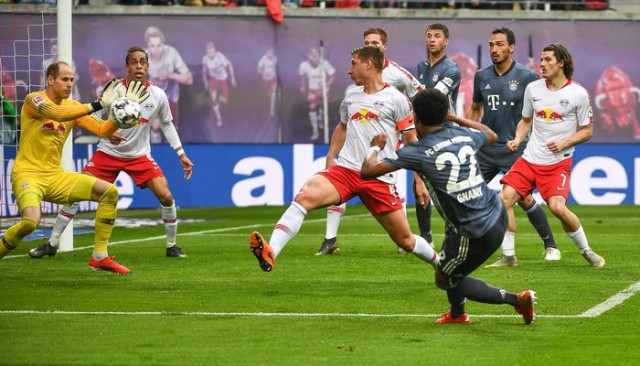 Leipzig 0 - 0 Bayern Münih (Borussia Dortmund 3 - 2 Fortuna Düsseldorf)