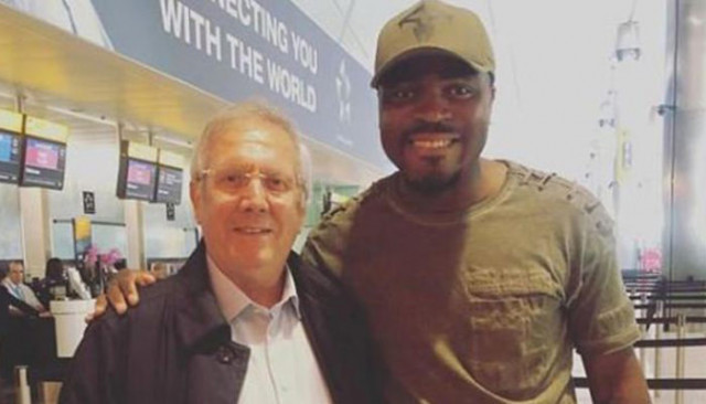 Emenike'den Aziz Yıldırım paylaşımı: Seni görmek güzeldi baba
