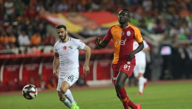 Galatasaray'da yeni penaltı krizi! Bu kez Diagne ve Selçuk İnan...