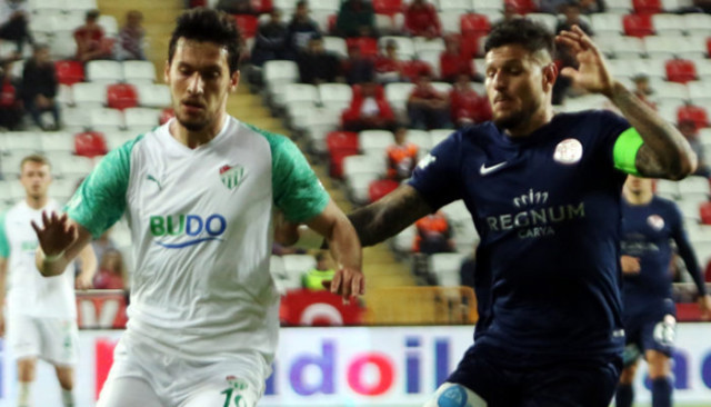 Antalyaspor, Diego ile 2 yıllık sözleşme uzattı