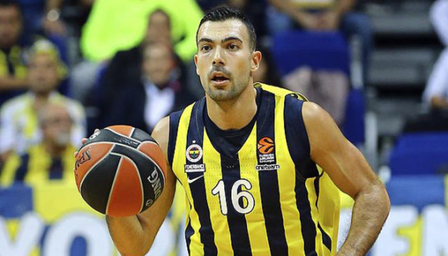 Giannakopoulos: Sloukas Olympiakos ile imzaladı
