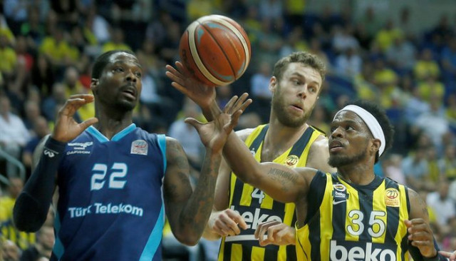 Fenerbahçe Beko 92 - 59 Türk Telekom