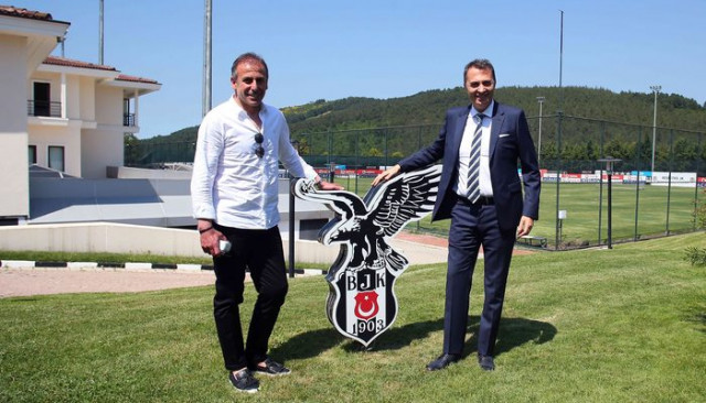 Beşiktaş'ta transfer harekatı! Gözler Abdullah Avcı'da