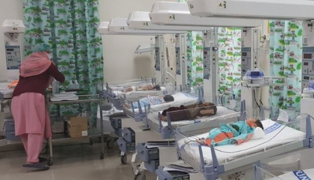 Hastanede klima bozuldu, 8 çocuk sıcaktan öldü