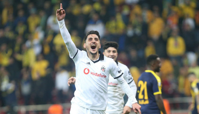 Mustafa Pektemek Kasımpaşa ile 2 yıllık sözleşme imzaladı
