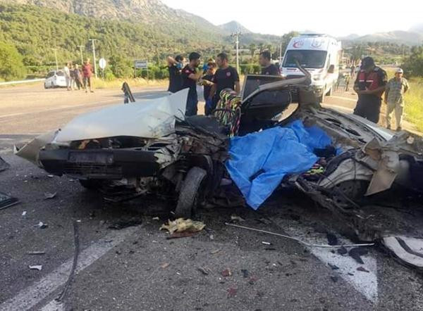 Kafa kafaya facia: 2 ölü, 3 yaralı