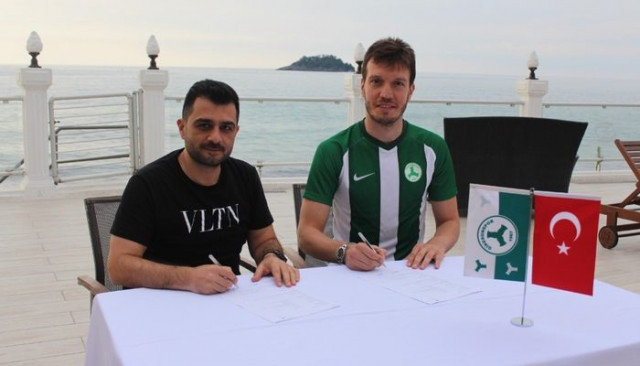 Numan Çürüksu Giresunspor'da