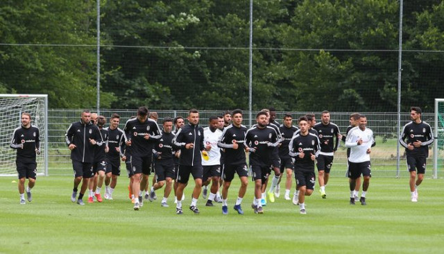 Beşiktaş'ta deprem! Hem sakatlık hem de çatlak