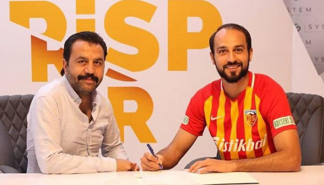 İstikbal Mobilya Kayserispor Şamil Çinaz'ın sözleşmesini uzattı