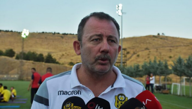 Yeni Malatyaspor'da Sergen Yalçın'dan futbolcularına uyarı