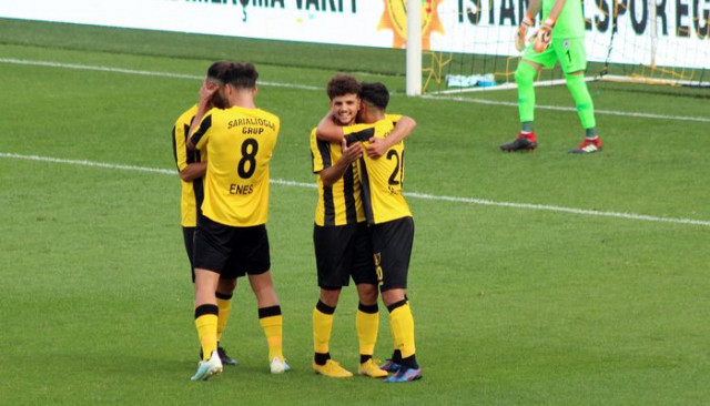 İstanbulspor 2 - 1 Giresunspor