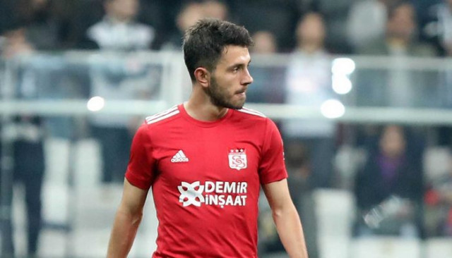 Sivasspor'da Emre Kılınç en az 2 hafta yok