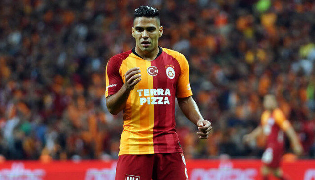 Manchester United'ın Radamel Falcao için Galatasaray'a teklif yapacağı iddia edildi