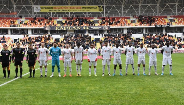 Ziraat Türkiye Kupası: Yeni Malatyaspor: 0 - DG Sivasspor: 1 (İlk yarı)