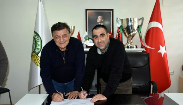 Yılmaz Vural resmen Akhisarspor'da