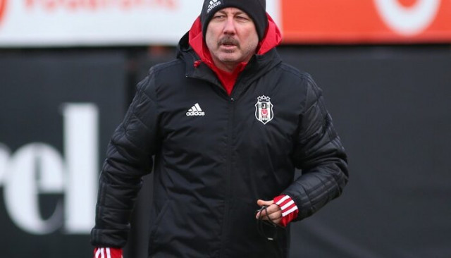 Sergen Yalçın, Beşiktaş ile ilk antrenmanına çıktı