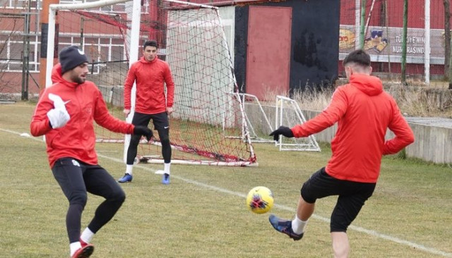 Gençlerbirliği, 3 eksik ile Medipol Başakşehir maçının hazırlıklarını tamamladı