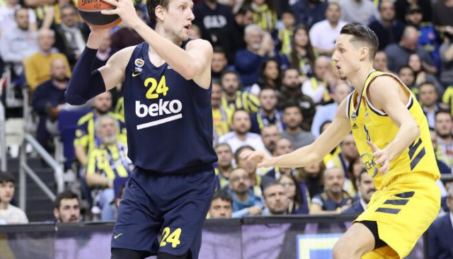 Fenerbahçe Beko, Almanya'dan galibiyetle dönüyor
