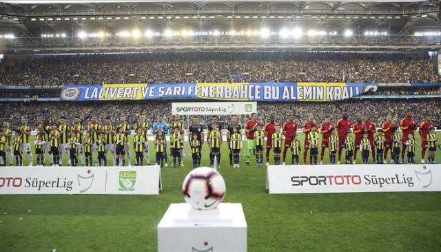 Fenerbahçe - Galatasaray derbisinin tarihi açıklandı