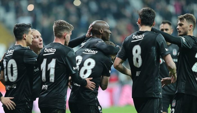 İtalyanlar Beşiktaş'tan Adem Ljajic'i istiyor!